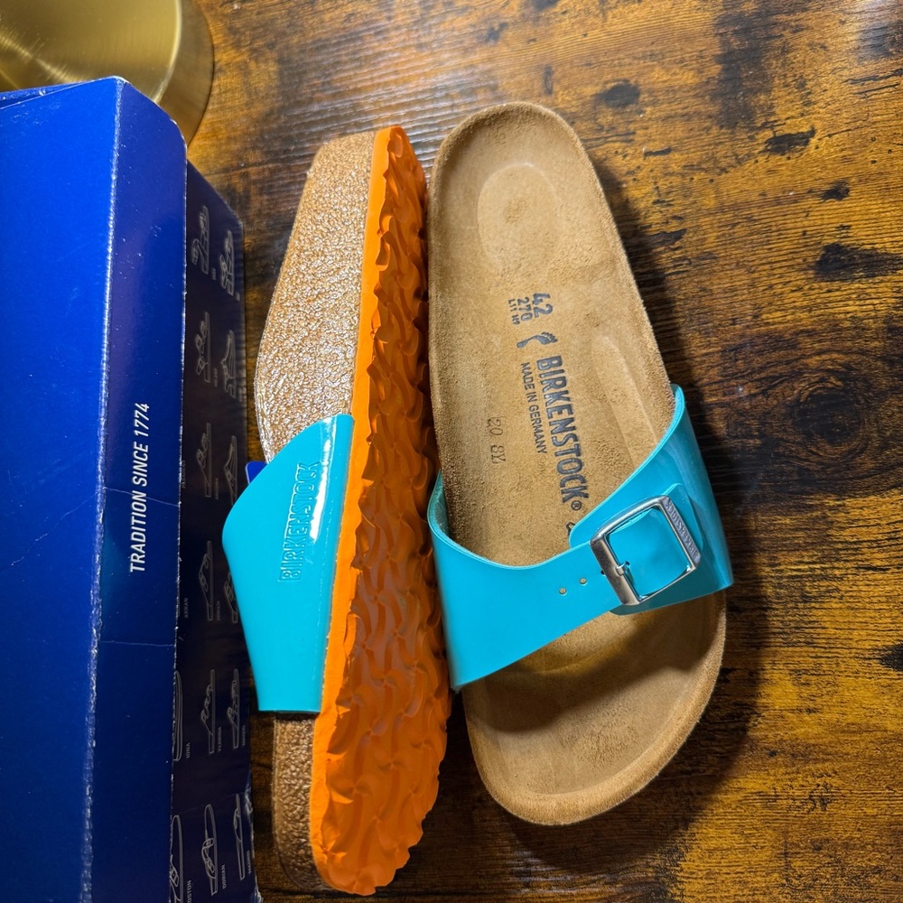 Birkenstock Patent Single-Strap Slides in Turquoise with Orange sole - Picture 4 of 7